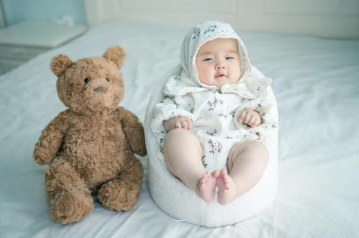 林州宝宝吃不饱母乳的症状
